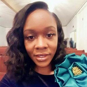 Meet your Posher, Shequoia